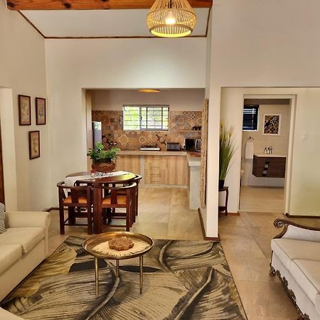 The Coral Tree Hotel Mbombela Bagian luar foto
