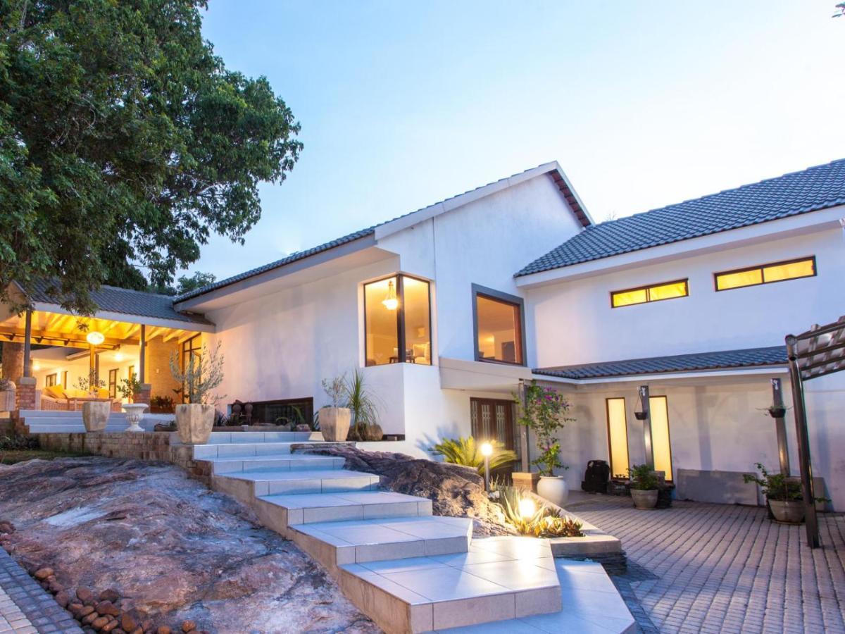 The Coral Tree Hotel Mbombela Bagian luar foto