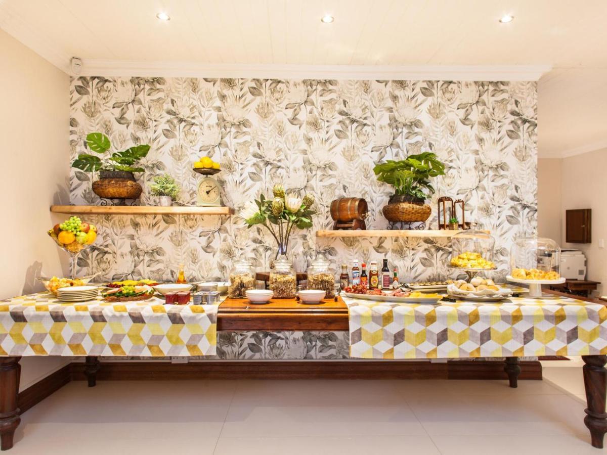 The Coral Tree Hotel Mbombela Bagian luar foto