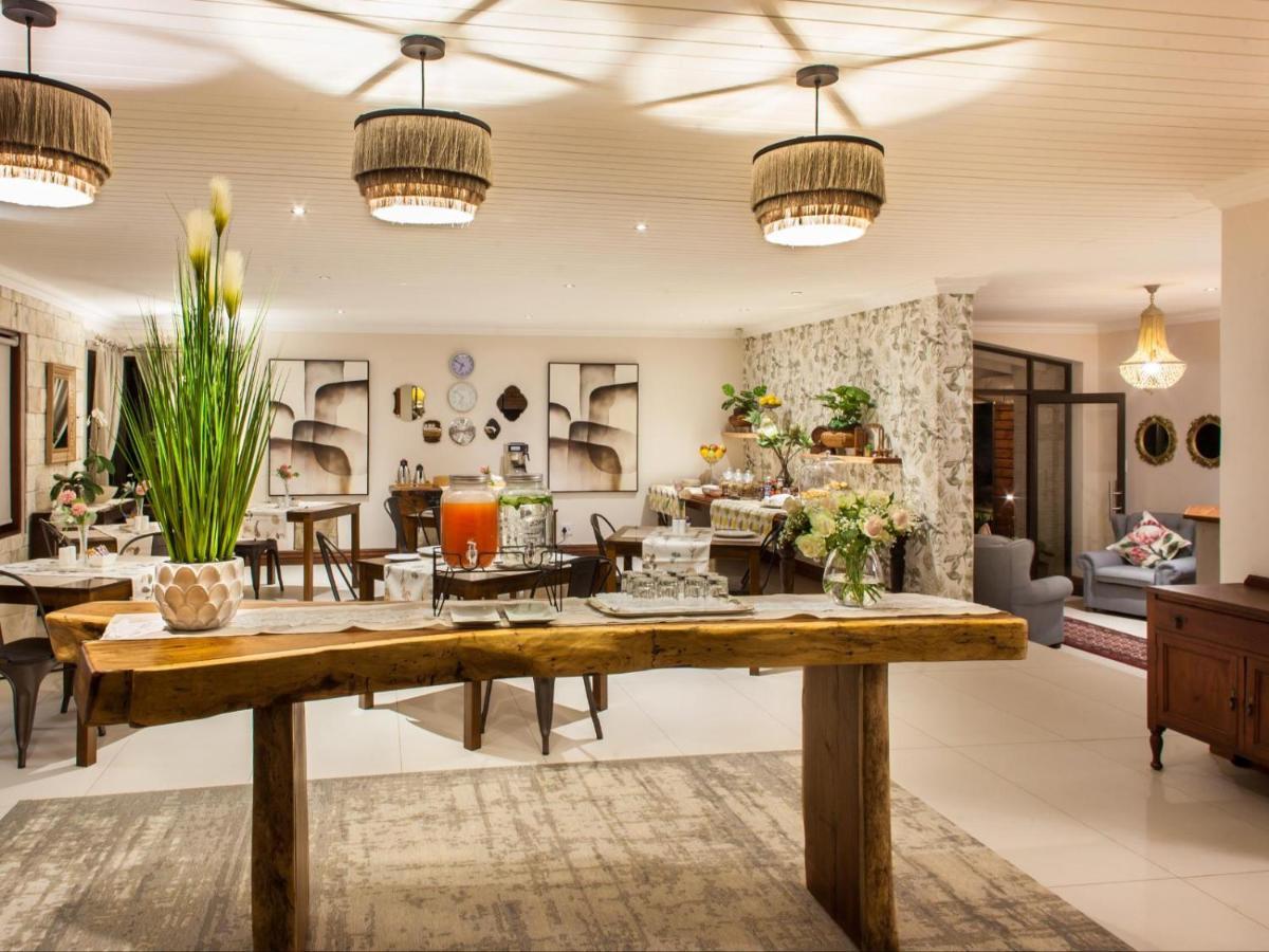 The Coral Tree Hotel Mbombela Bagian luar foto