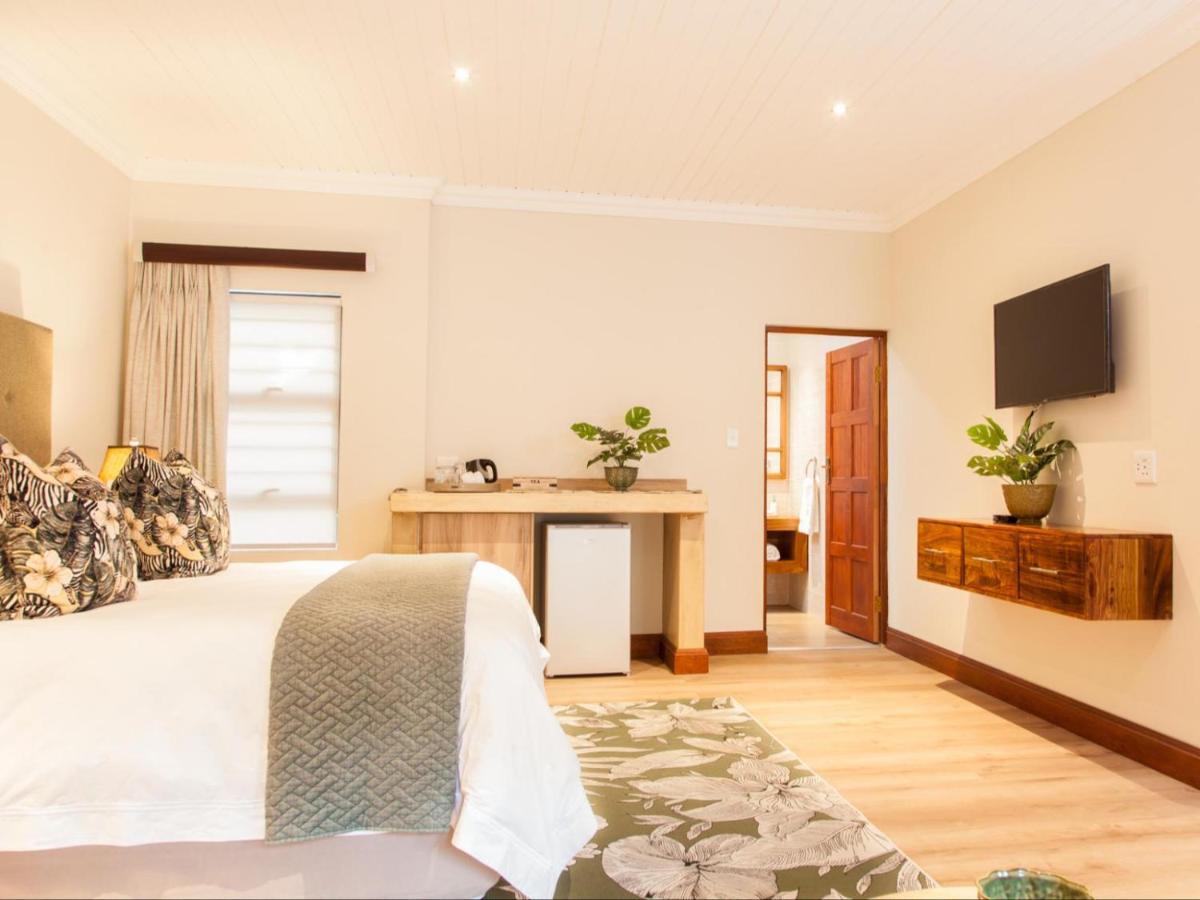 The Coral Tree Hotel Mbombela Bagian luar foto
