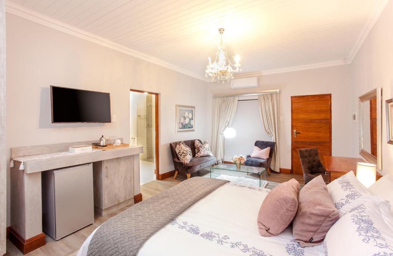 The Coral Tree Hotel Mbombela Bagian luar foto