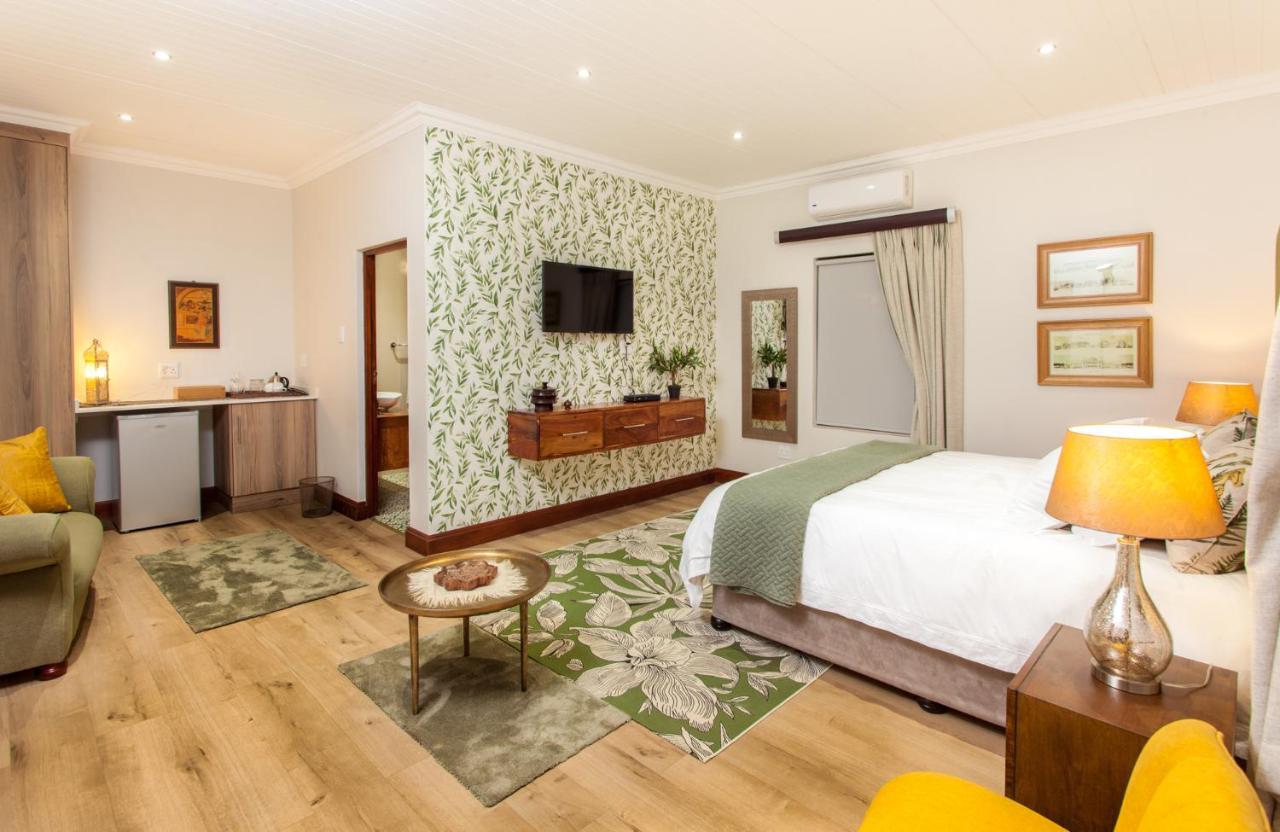 The Coral Tree Hotel Mbombela Bagian luar foto