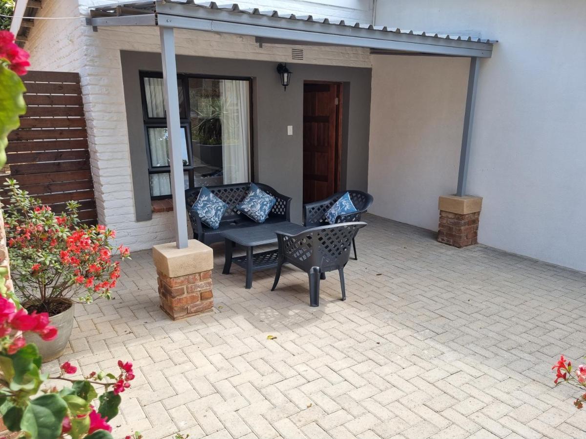 The Coral Tree Hotel Mbombela Bagian luar foto