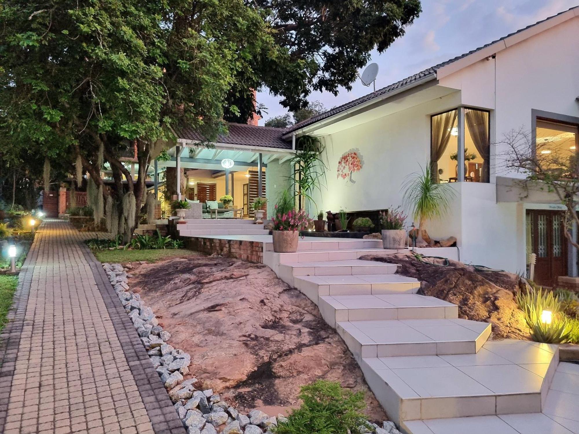 The Coral Tree Hotel Mbombela Bagian luar foto