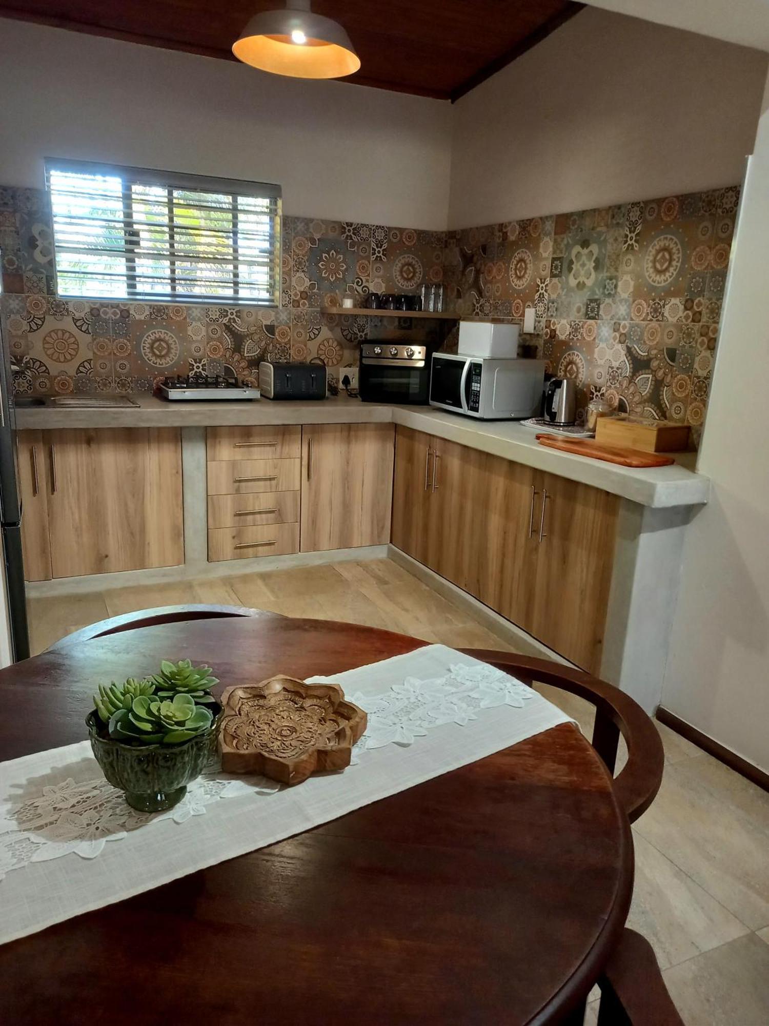 The Coral Tree Hotel Mbombela Bagian luar foto